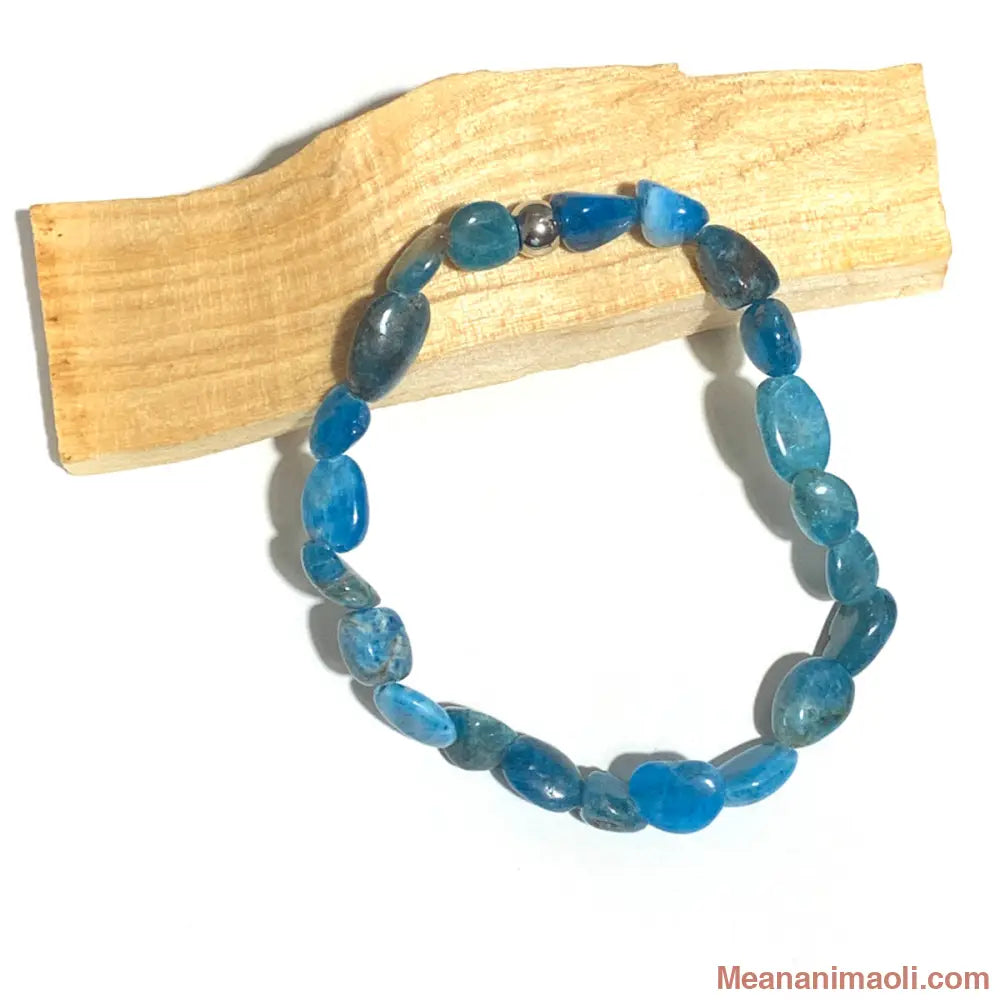 Bracelet apatite bleue galet – pierre naturelle d’expression et de clarté intérieure