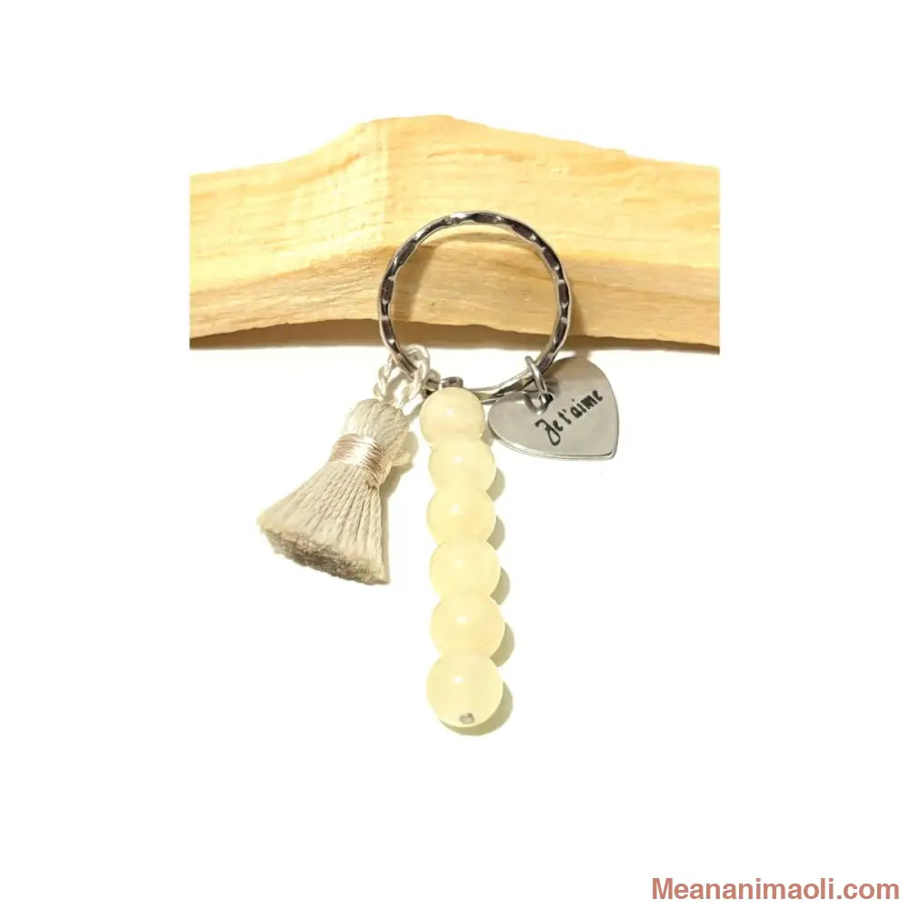 Porte-clé avec perles 8 mm en Calcite Jaune, breloque Je t'aime et pompon sur bois de Palo Santo - MEANANIMAOLI