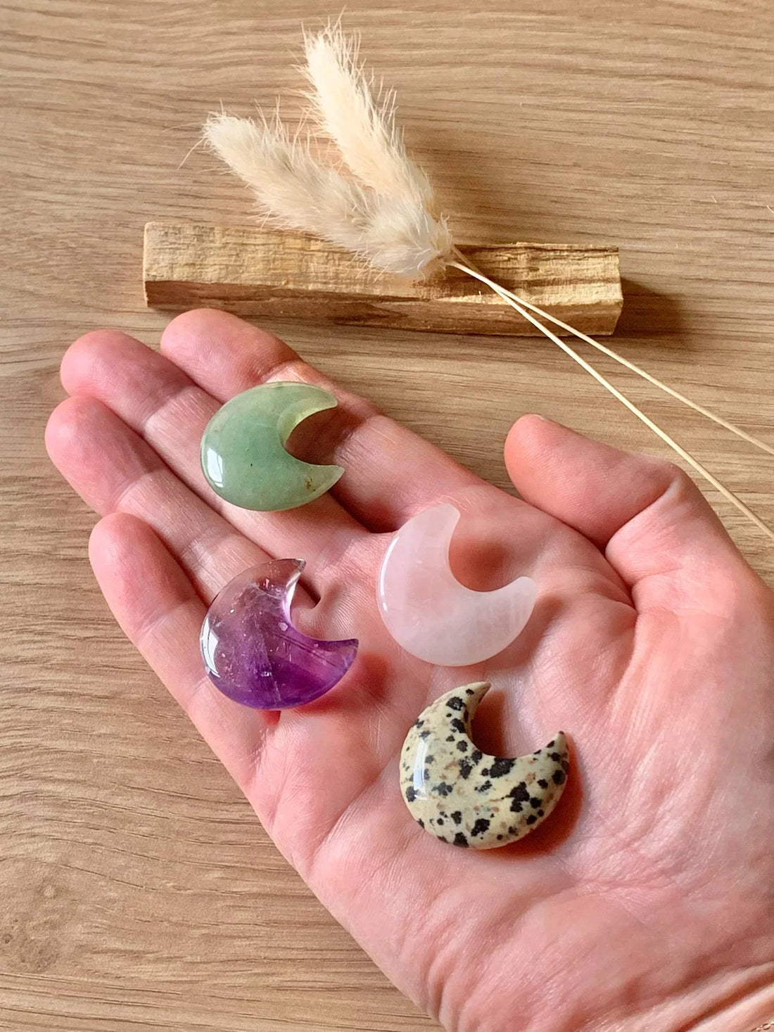 S’initier en douceur à la lithothérapie : le guide pour commencer avec les pierres naturelles