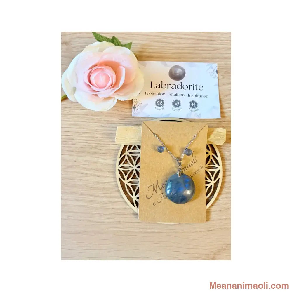 Parure de bijoux protecteurs en labradorite avec collier pendentif rond et boucles d'oreilles Meananimaoli