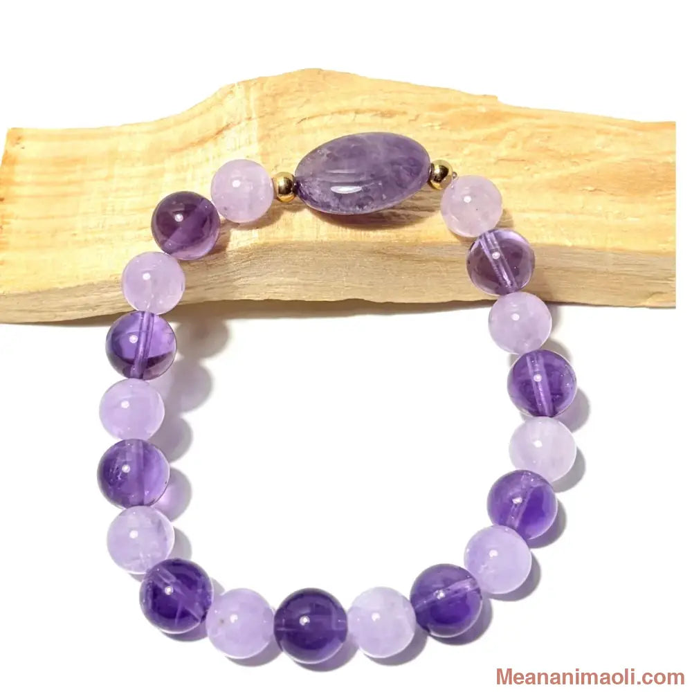 Bracelet de lithothérapie en perles d'Améthyste et Améthyste Lavande de 8 mm, perle centrale ovale, sur bois de Palo Santo, boutique MEANANIMAOLI.