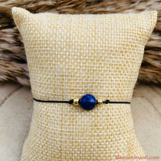Bracelet macramé avec perle de lapis lazuli – bijou ajustable pour l’intuition et la communication