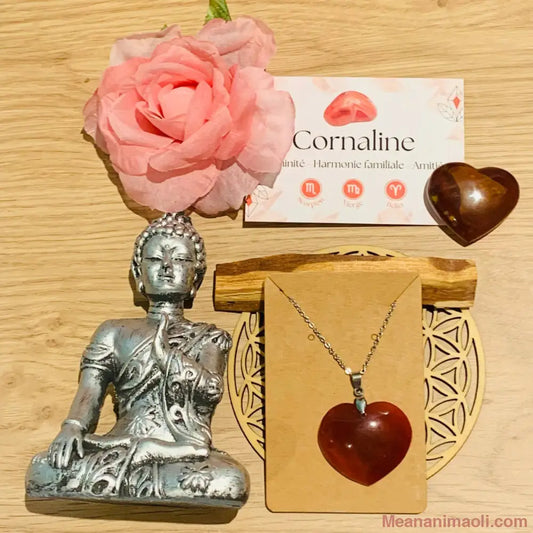Coffret Fête des Mères avec bijou cœur en cornaline et Bouddha