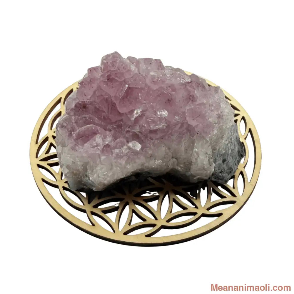 Druse d'Améthyste naturelle 165g cristaux violets - posée sur une fleur de vie.