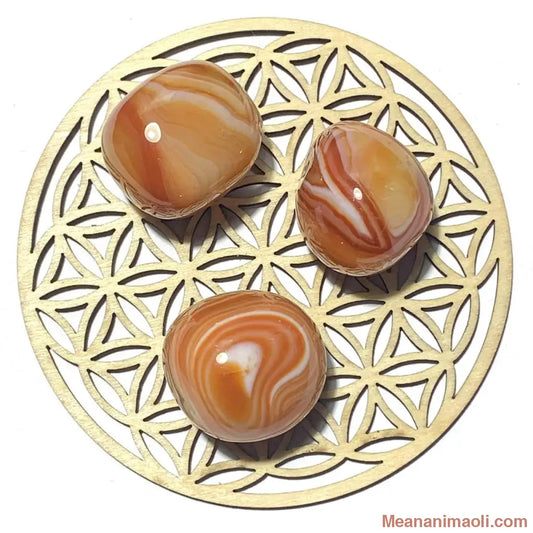 Pierre roulée en agate rubanée orange naturelle – énergie, vitalité et dynamisme