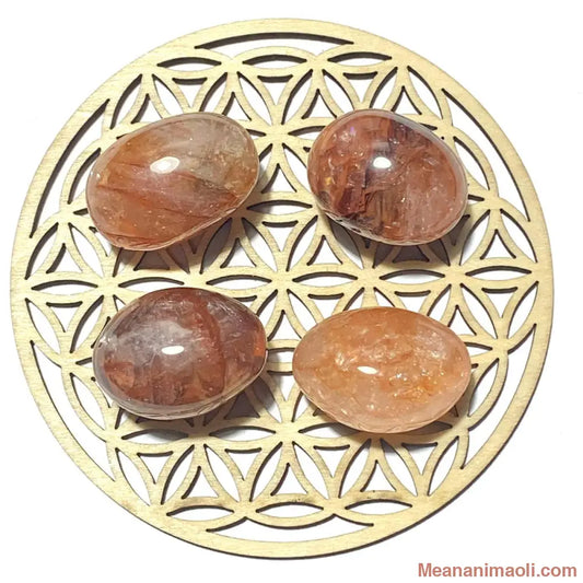 Pierre roulée en quartz hématoïde rouge naturelle – énergie, ancrage et vitalité –