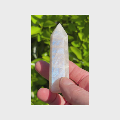 Pointe de Pierre de Lune Blanche 8 cm – Féminité, Intuition & Douceur