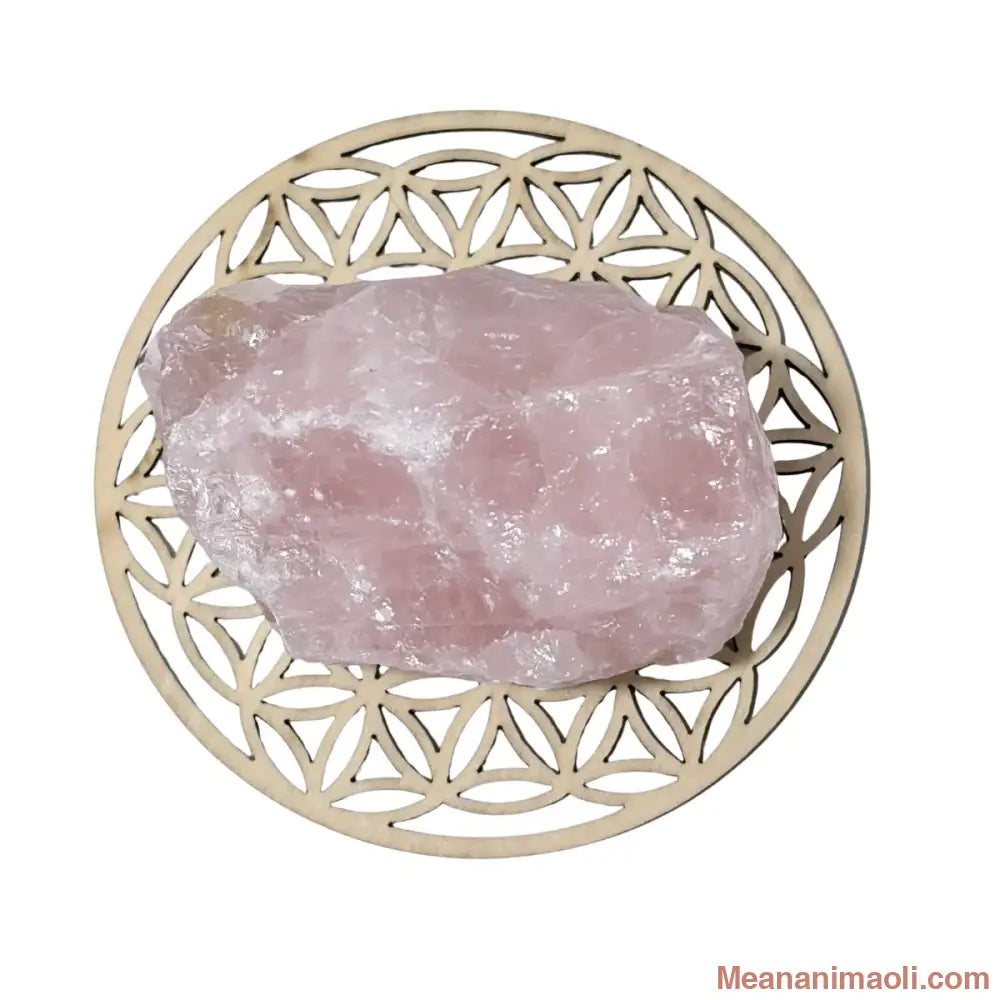 Pierre de quartz rose brut naturelle 265g - posée sur une fleur de vie 
