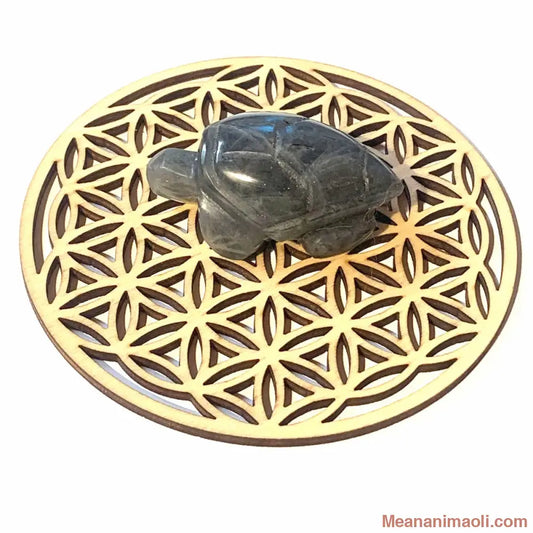 Tortue en labradorite naturelle 38 g de Madagascar, pierre de stabilité et d’intuition
